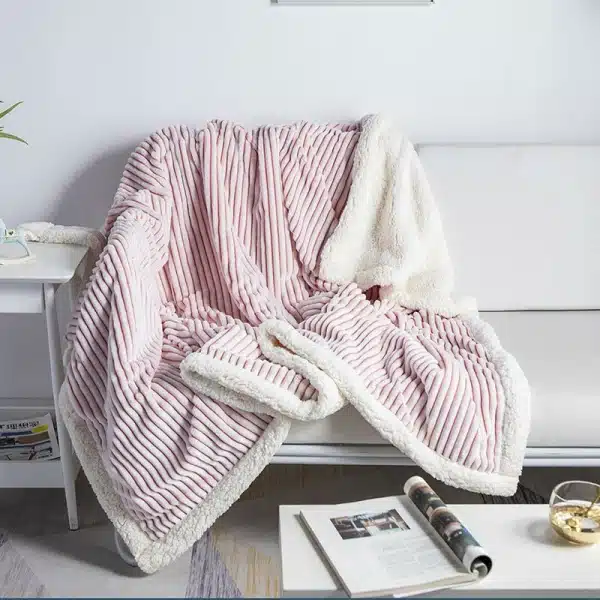 Couverture douce en cachemire d’agneau pour bébé – Image 3