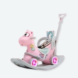 Cheval à bascule en plastique pour bébé couleur rose.