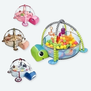 Quatre tapis de jeu en forme d'animaux un vert, un bleu, un rose et un bleu pour bébé avec plusieurs jouets