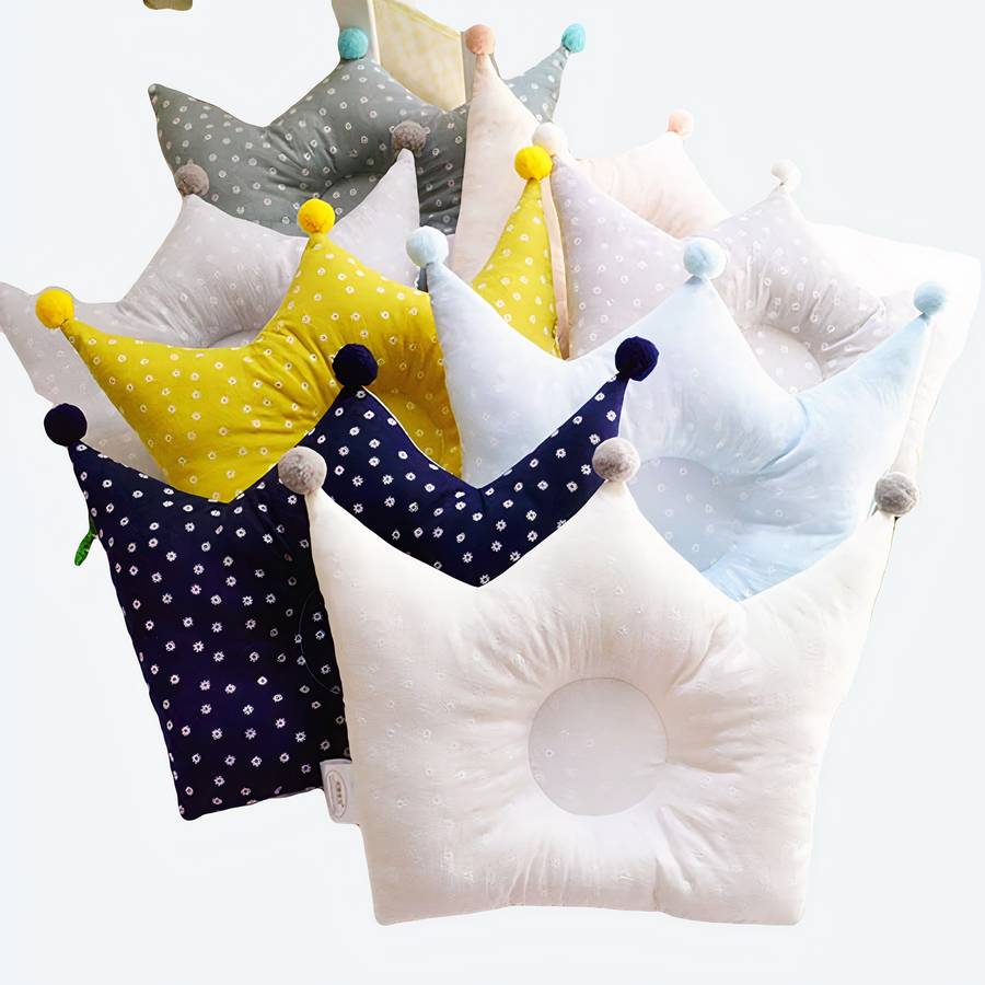 Cale tête en forme de couronne à plusieurs motifs et couleur pour bébé