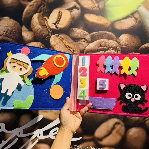 Livre en tissu doux et lavable pour bébé – Image 4