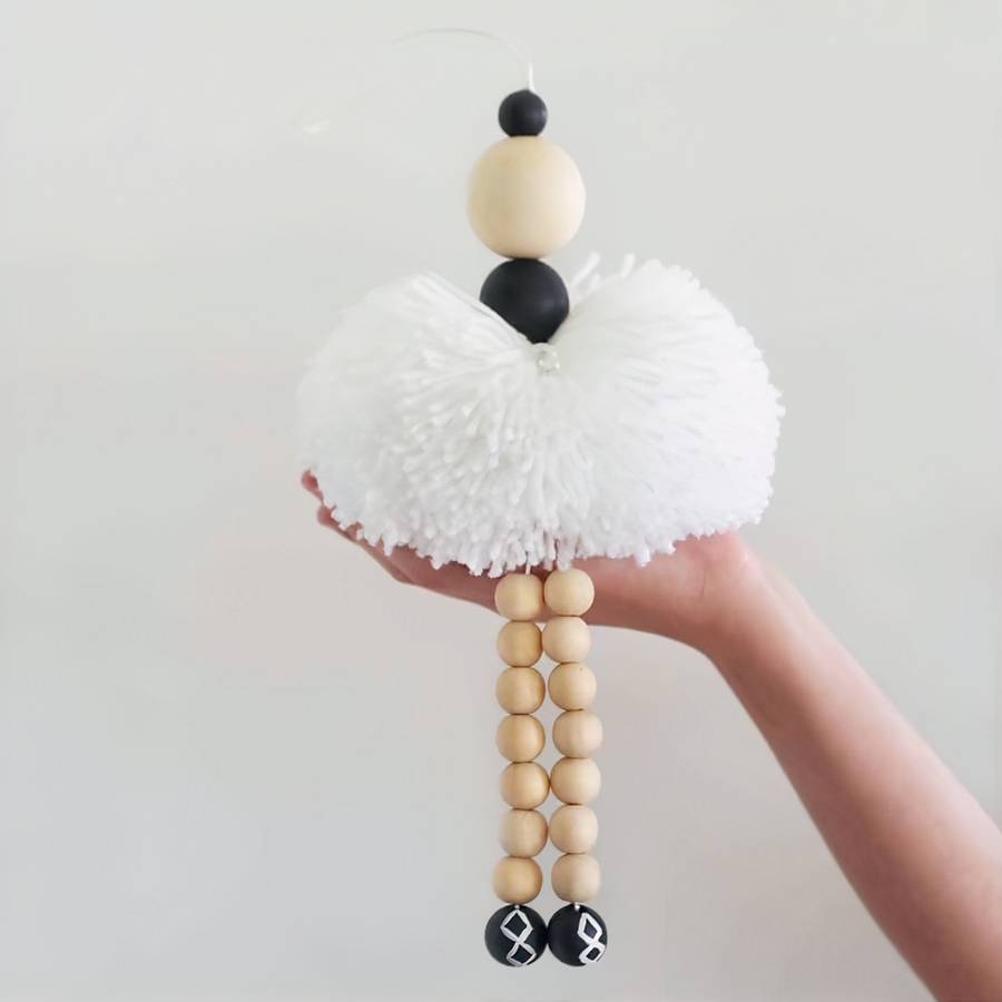 Décoration murale en perle de bois – Image 4