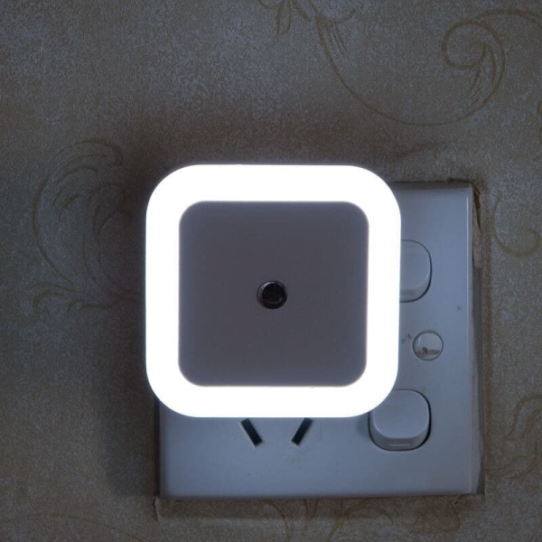 Mini lampe LED carrée avec capteur de mouvement sans fil 15905 nsmibj