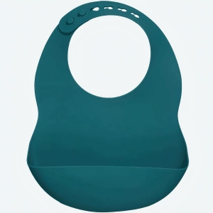 Bavoir en silicone pour bébé avec un fond blanc