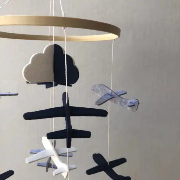 Jouets de lit suspendu avec cloche nordique – Image 4