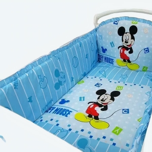 Ensemble de linge de lit de berceau bleu avec Mickey Mouse