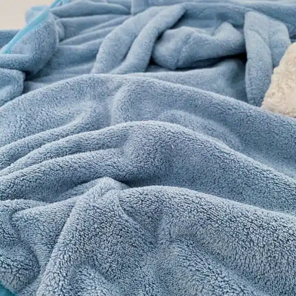 Serviette de plage à capuche en coton pour bébé – Image 4