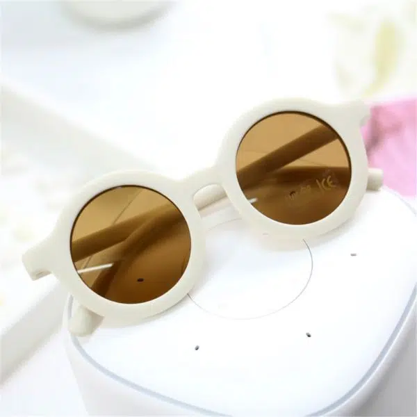 Lunettes de soleil rondes pour bébés – Image 4
