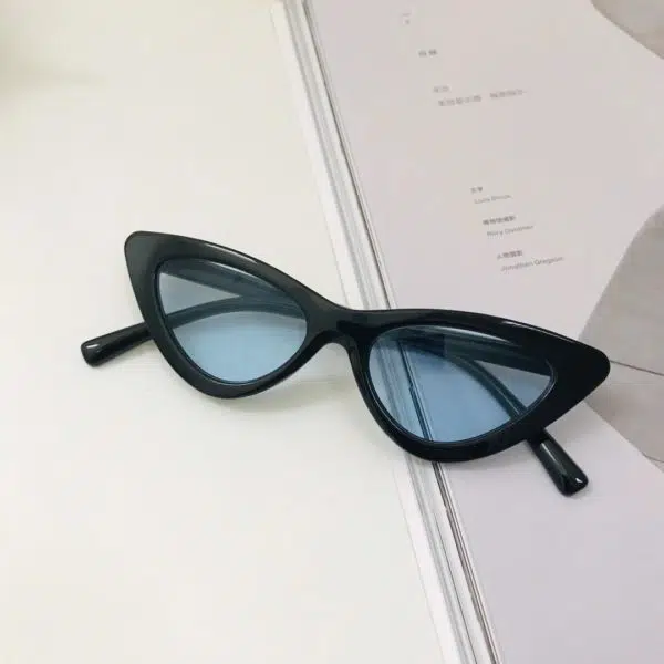 Lunettes de soleil en forme d'œil de chat – Image 7