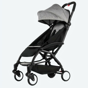 Poussette portable et pliable pour bébé grise et noir avec un fond blanc