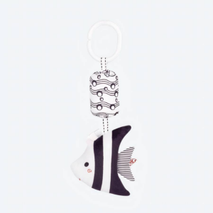 Cloches douces en peluche pour bébé en forme de poisson avec un fond blanc
