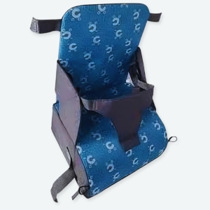 Coussin de dossier pour bébé bleu et gris avec un fond blanc