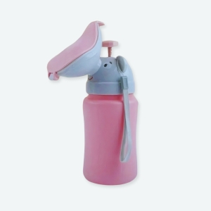Urinoir portable de voyage pour bébé rose et gris sur une table