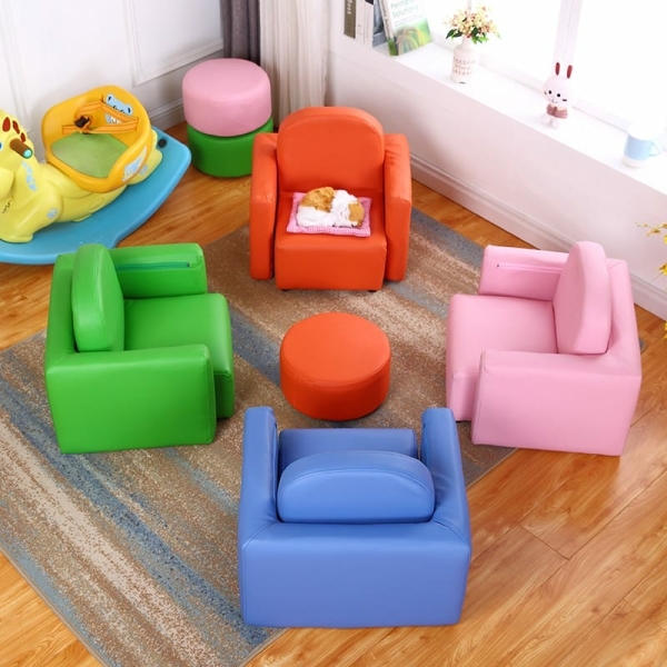 Mini canapé-lit multifonction pour enfants à plusieurs coloris en rond avec un fond une chambre d'enfant