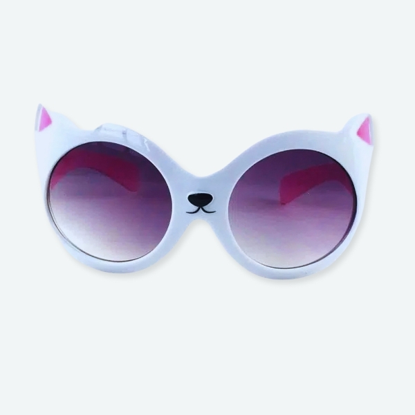 Lunette pour enfants avec une monture en forme de chat blanche avec un fond blanc