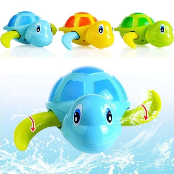 Lot 3 pièces jouet de bain tortue pour bébé à différents coloris comme le bleu, le vert et l'orange dans l'eau