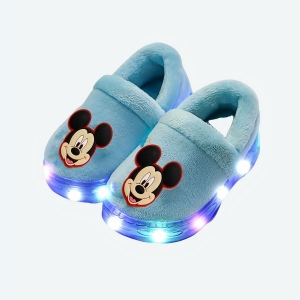Chaussures lumineuses à motif Mickey et Minnie bleu avec un fond noir