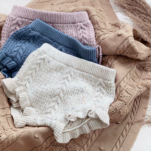 Short tricoté à volants pour bébé – Image 4