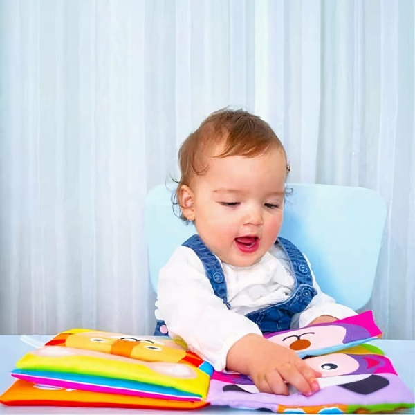 Pack de 3 livres d'éveil Montessori pour bébé – Image 4