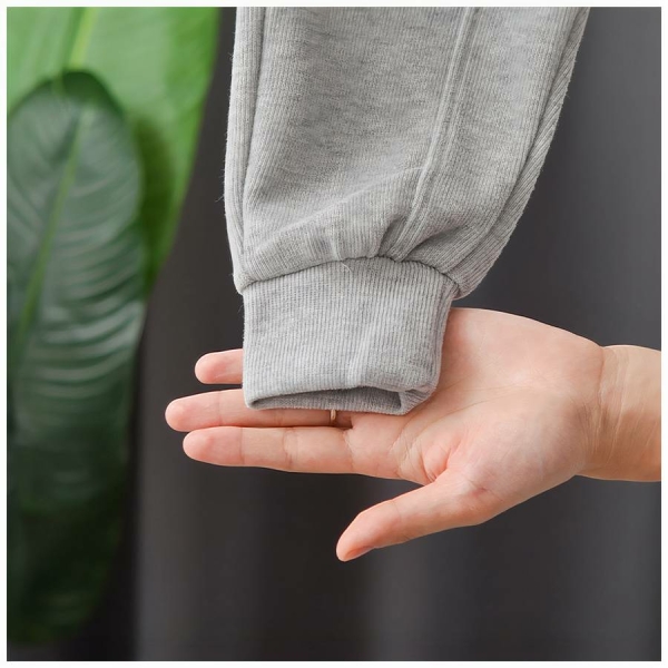 Sweat-shirt et pantalon à la mode – Image 11