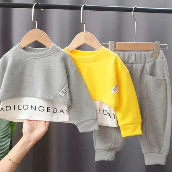 Sweat-shirt et pantalon à la mode – Image 6