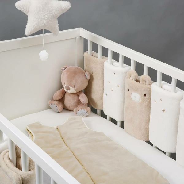 Tour de lit en peluche ourson pour bébé – Image 2