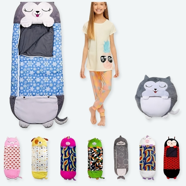 Doudou peluche à plusieurs coloris, avec une enfant.