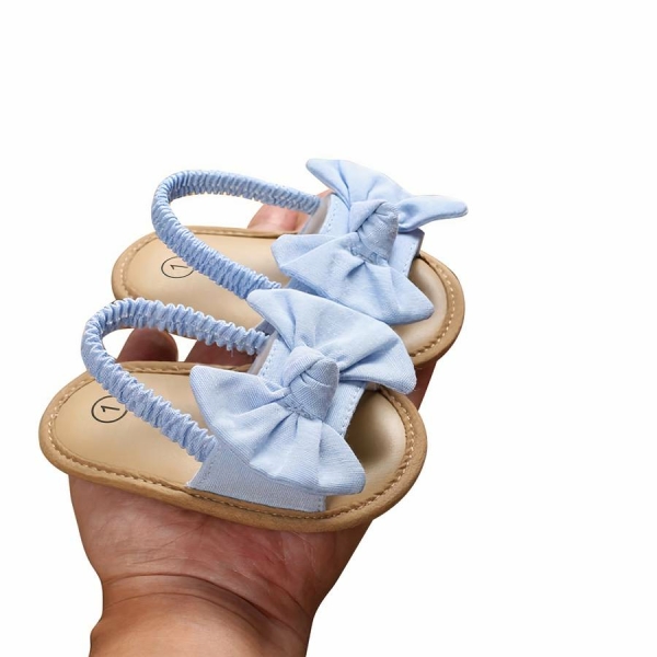 Sandales d'été avec un noeud pour bébé – Image 4