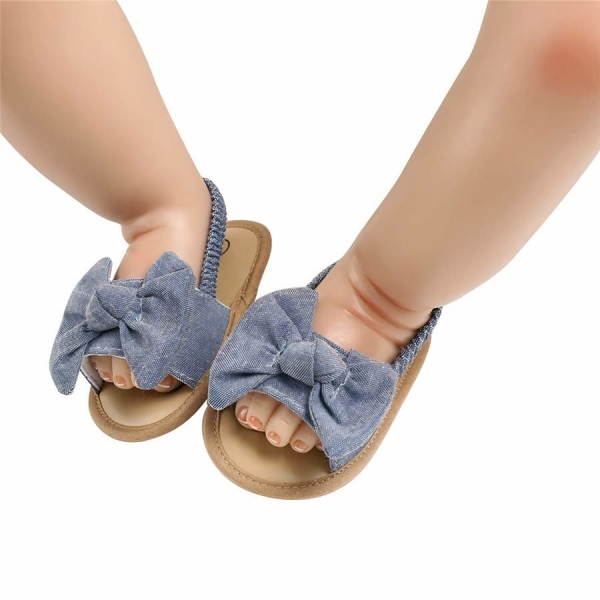 Sandales d'été avec un noeud pour bébé – Image 2