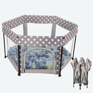 Parc pour bébé pliable avec matelas présenté une fois ouvert et une fois plié , sur fond blanc